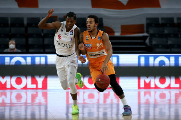 的神勇发挥 的神勇发挥